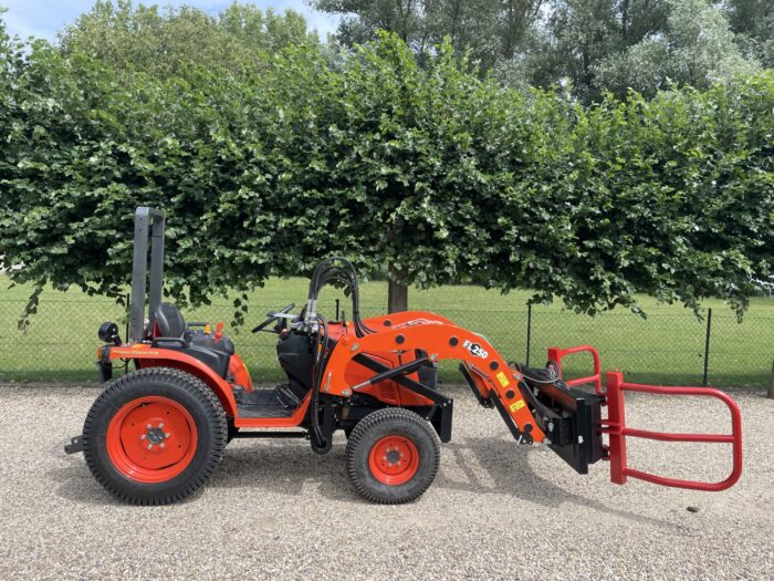 Kubota B2741 met voorlader 14 20230714 124543612 iOS