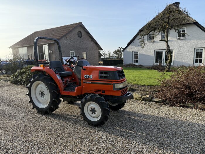 Kubota GT 3 7