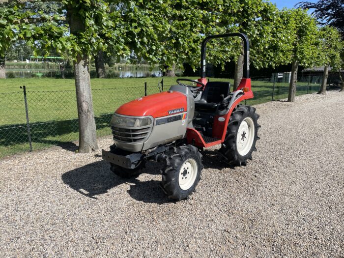 Alternative view of Yanmar AF 17