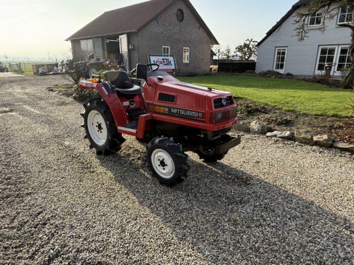 Mitshubishi MT14 8