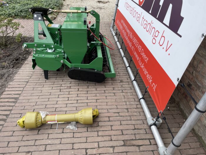 LSZ105 Rotorkopeg met zaaibak 6 Rotorkopeg 105 met zaaibak8
