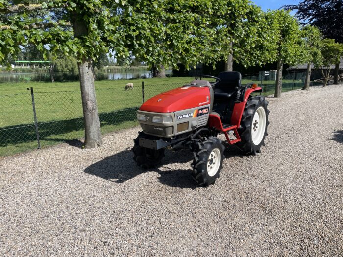Alternative view of Yanmar F180