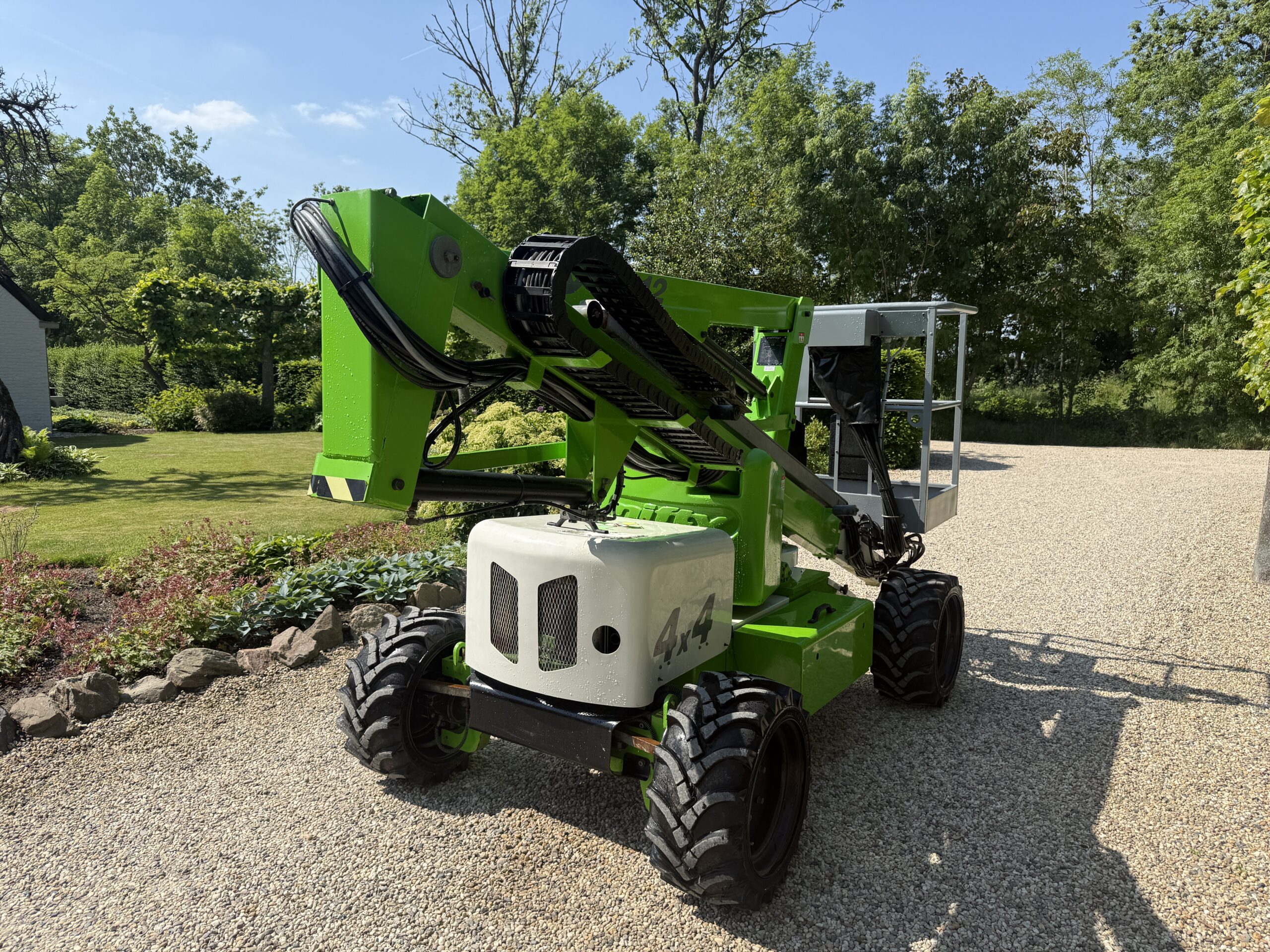 Niftylift HR12 4x4 Knikarm Hoogwerker 4 Niftylift HR12 4x4 Knikarm Hoogwerker - Afbeelding 4