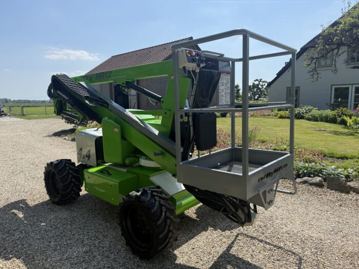 Niftylift HR12 4x4 Knikarm Hoogwerker 21 20260522 133750047 iOS