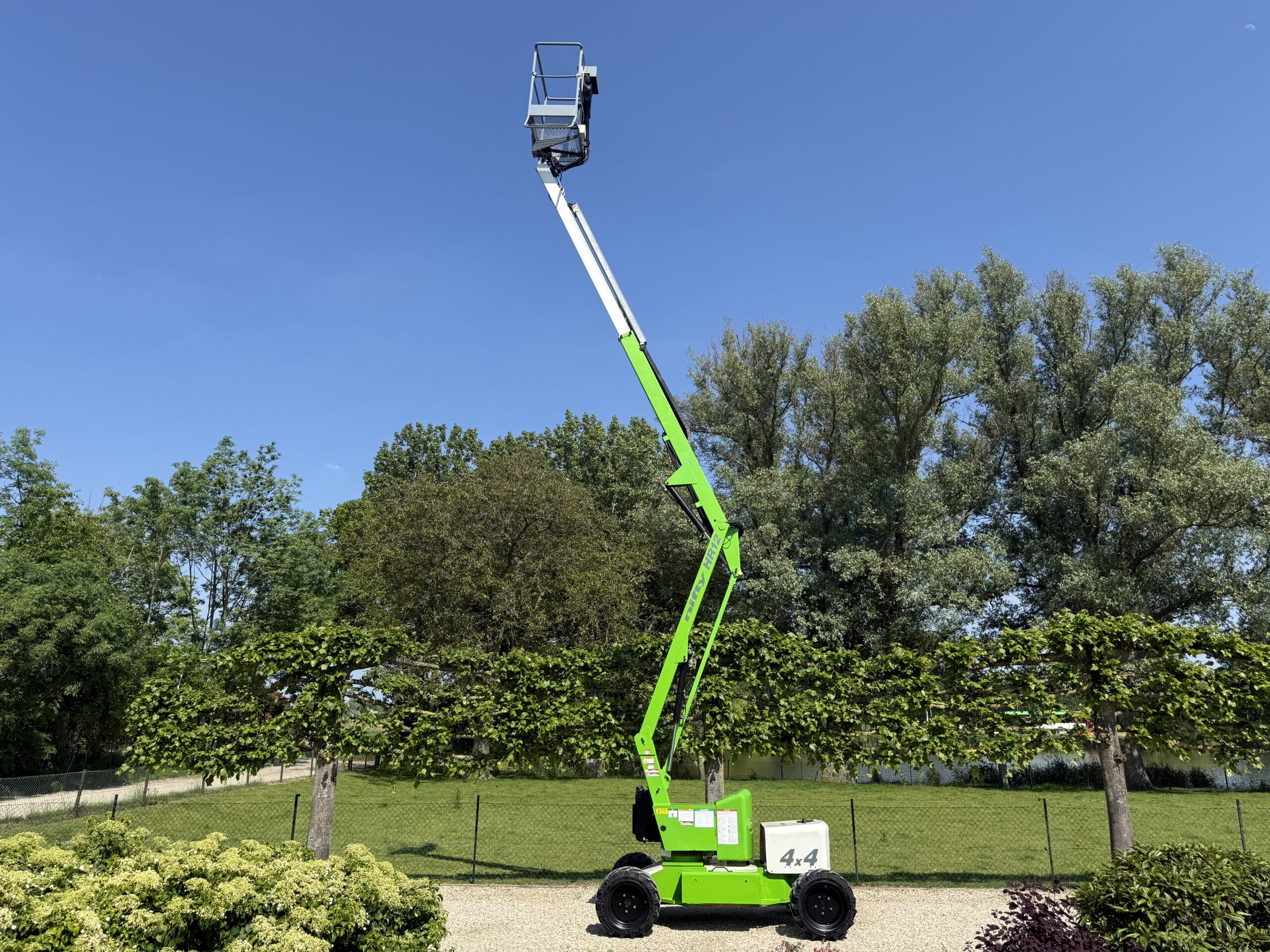Niftylift HR12 4x4 Knikarm Hoogwerker 18 Niftylift HR12 4x4 Knikarm Hoogwerker - Afbeelding 18