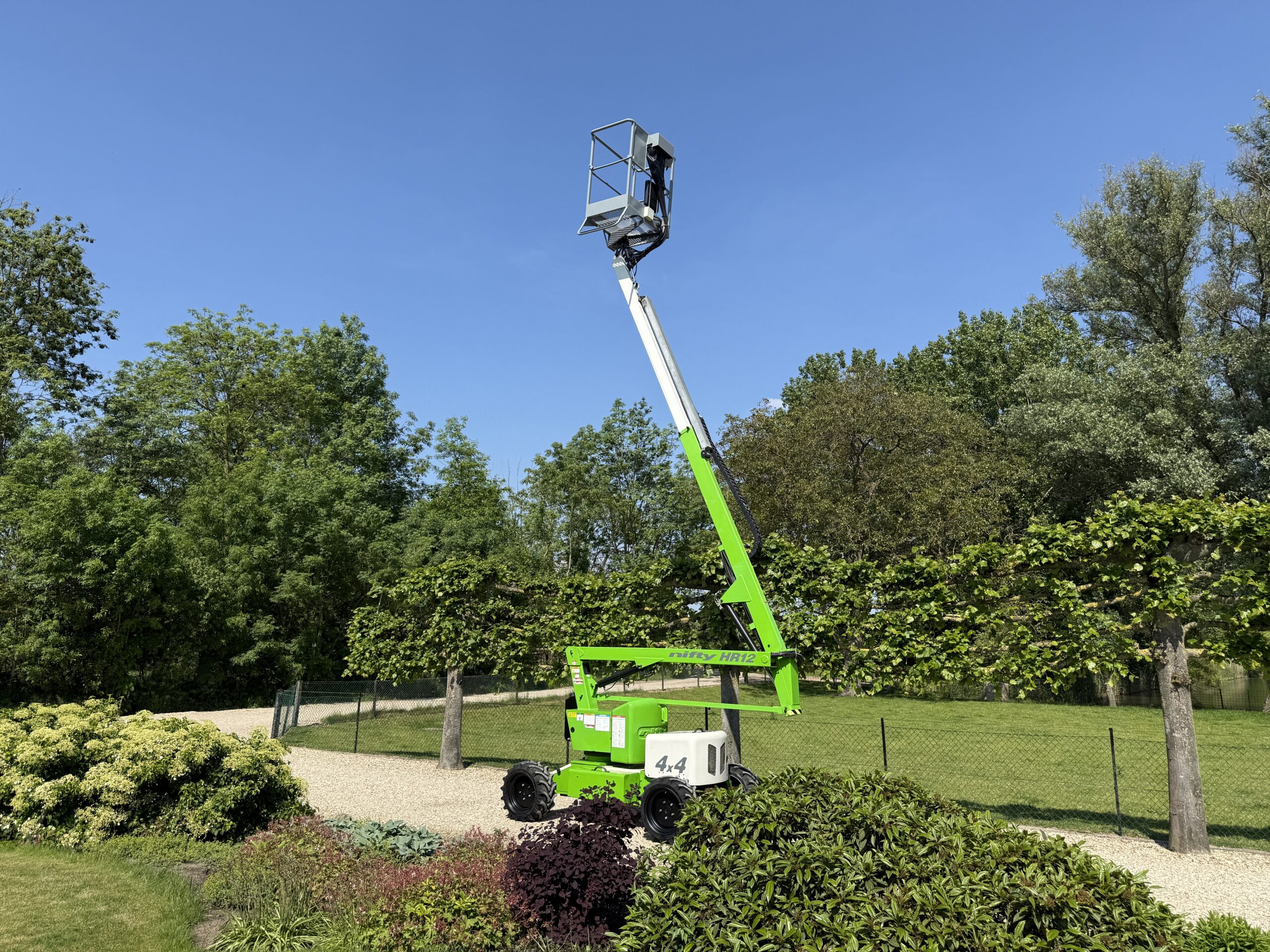 Niftylift HR12 4x4 Knikarm Hoogwerker 19 Niftylift HR12 4x4 Knikarm Hoogwerker - Afbeelding 19