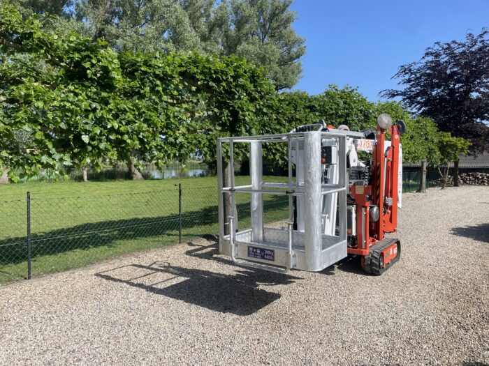 Alternative view of Easylift R130