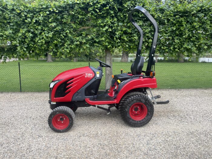 TYM T194 HST mini tractor Nieuw